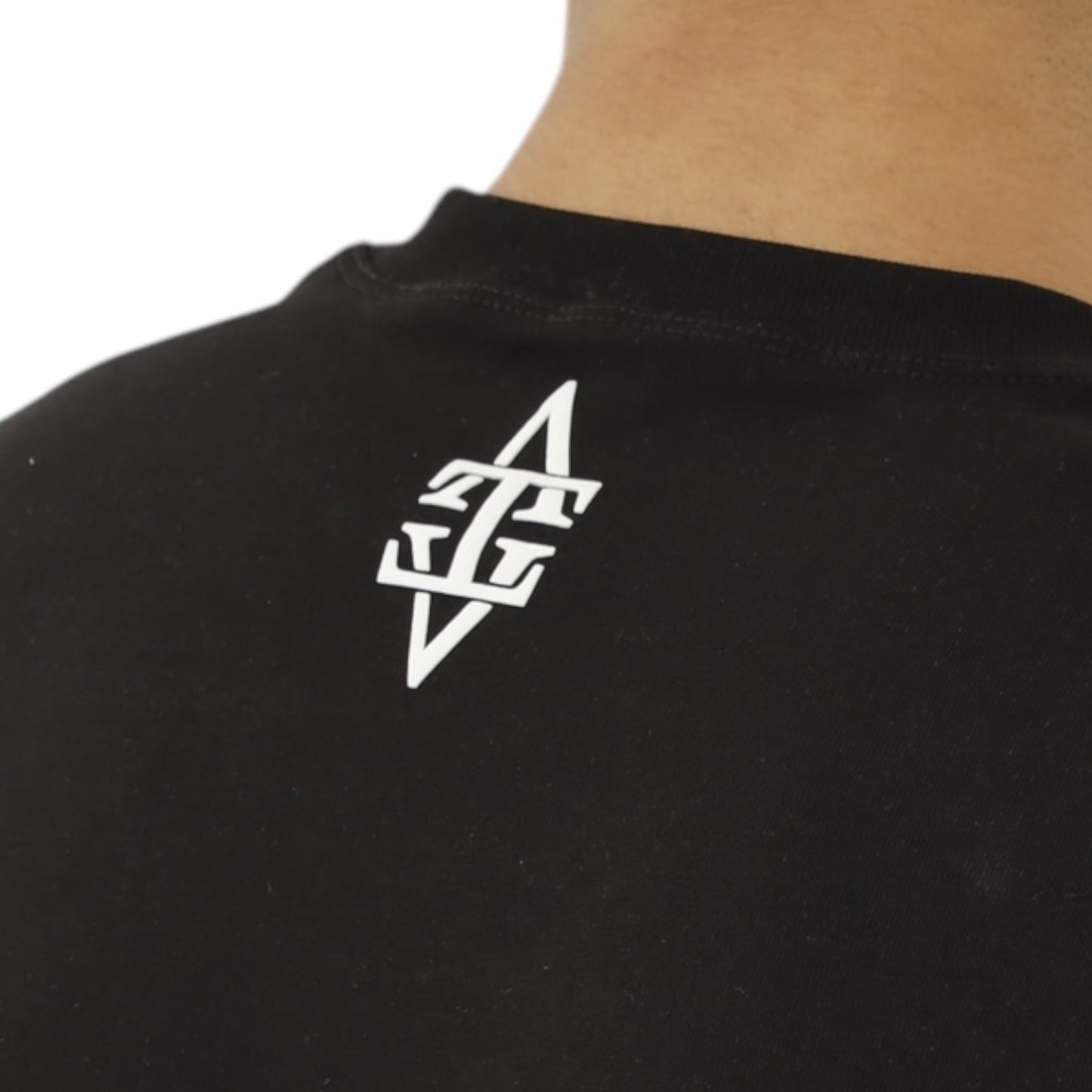 Camiseta Saggio Negra I´inizio